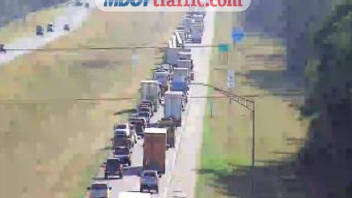 Update: Crash cleared, I-10 eastbound traffic again moving in South Mississippi