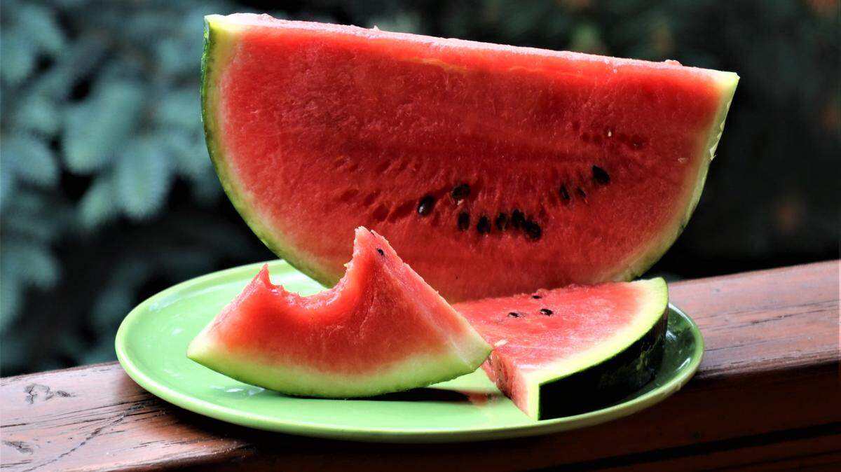An image of a freshly sliced watermelon.