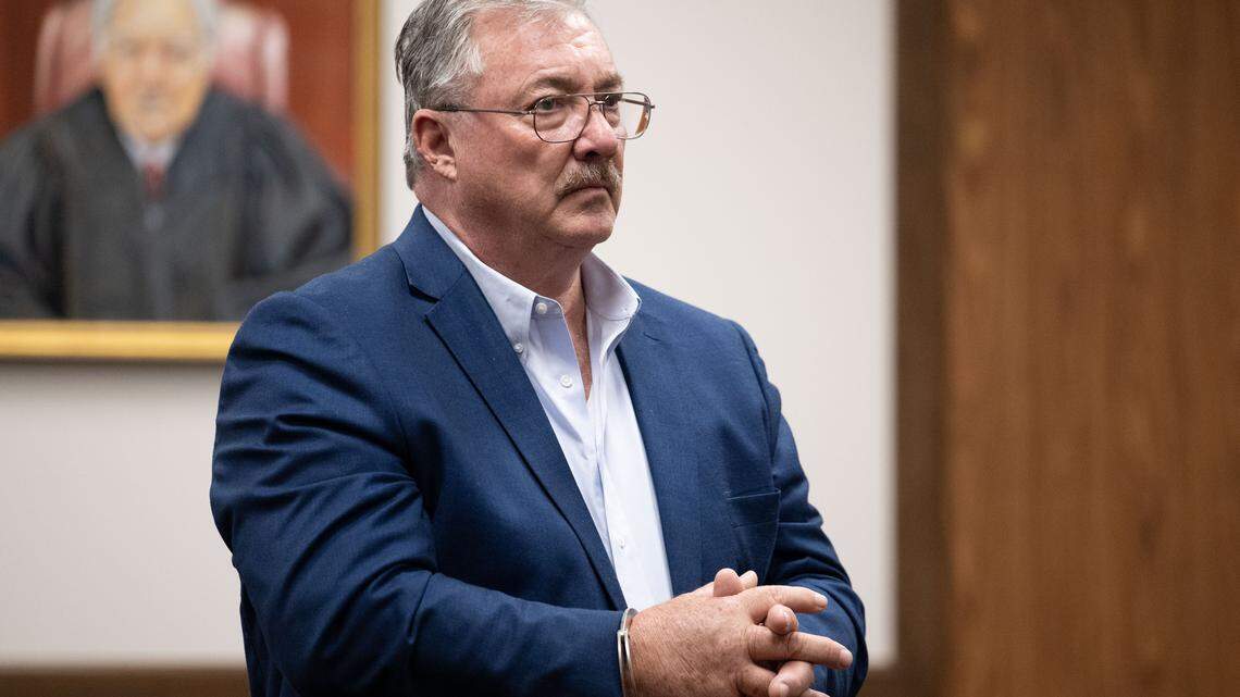 Former South MS senator violated house arrest to attend fish fries, DA says