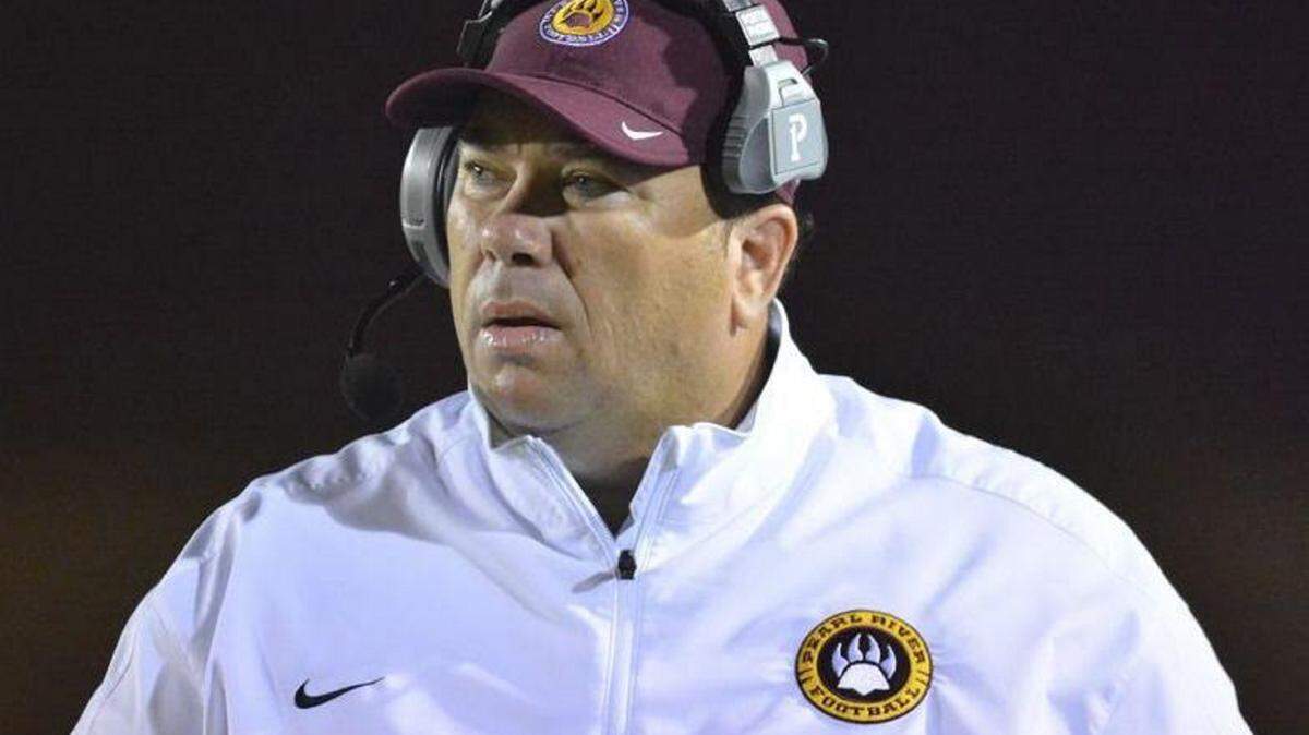 PEARL RIVER COMMUNITY COLLEGE 
 William Jones has stepped down as Pearl River's football coach on Friday.