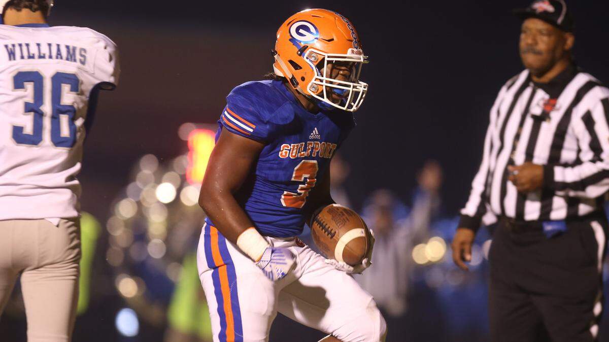 Tyran Gable celebrates a touchdown against Ocean Springs in the Admirals’ final regular-season home game November 1, 2019.