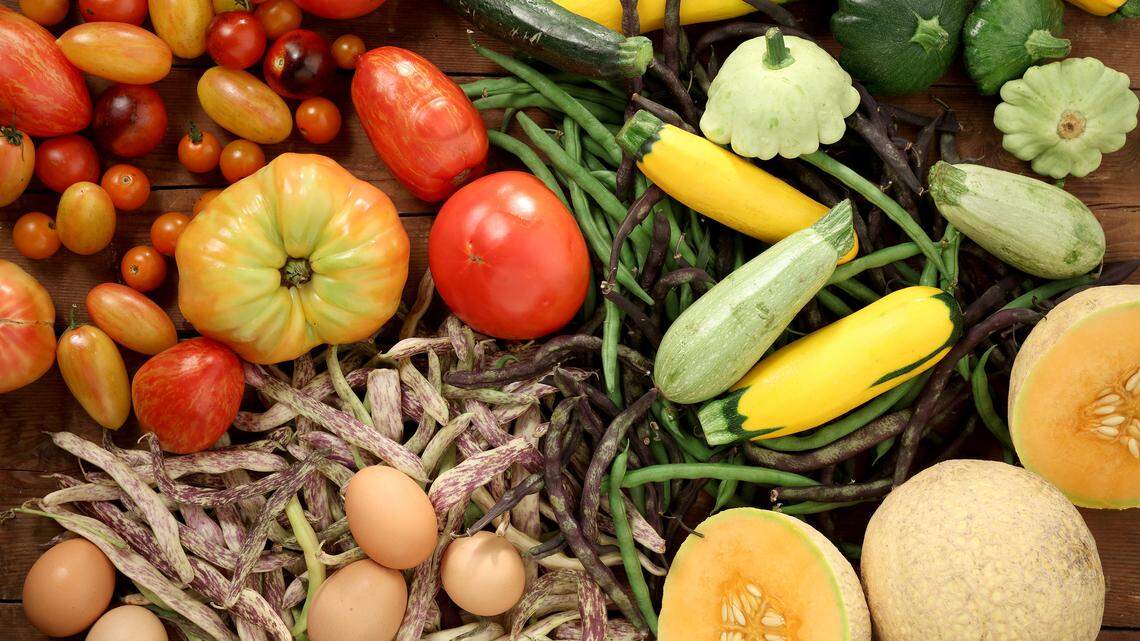 Enjoy the tastes of summer with fresh vegetable, blueberry recipes