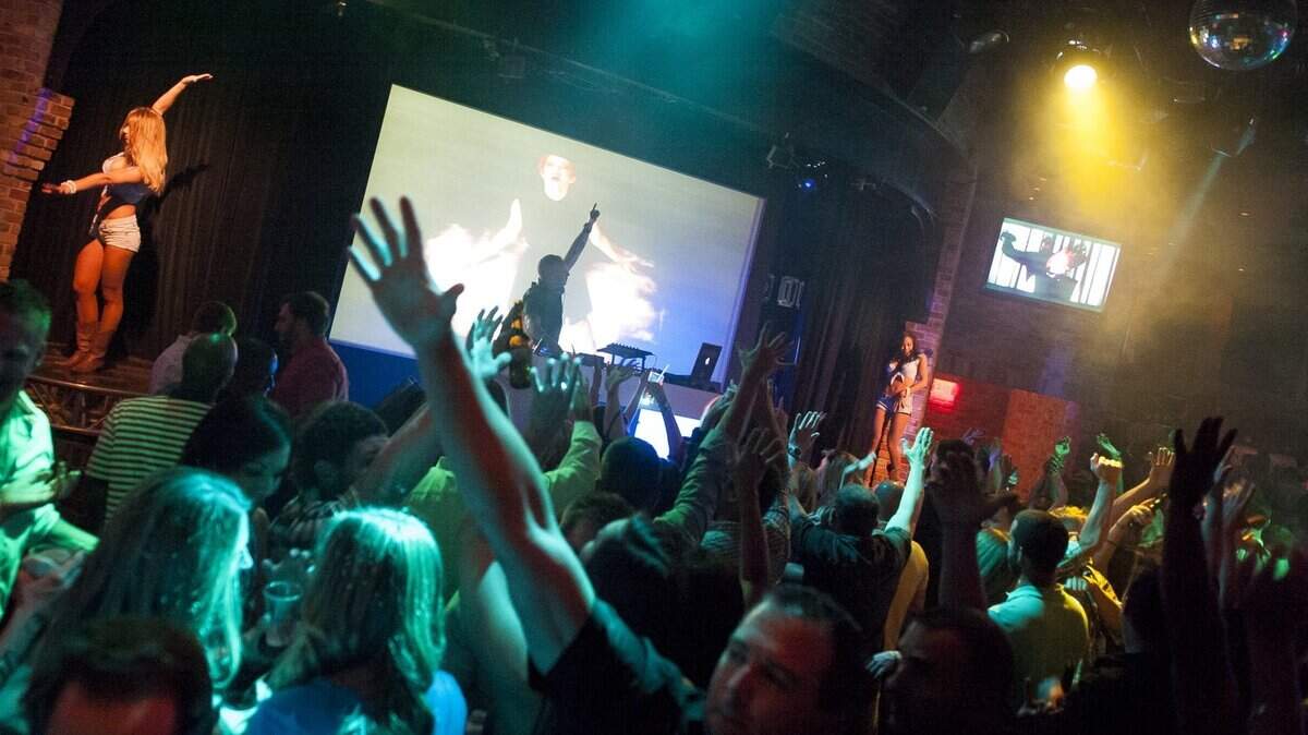 Beau Rivage is closing the Coast nightclub and opening a dueling piano bar, the casino announced Tuesday.