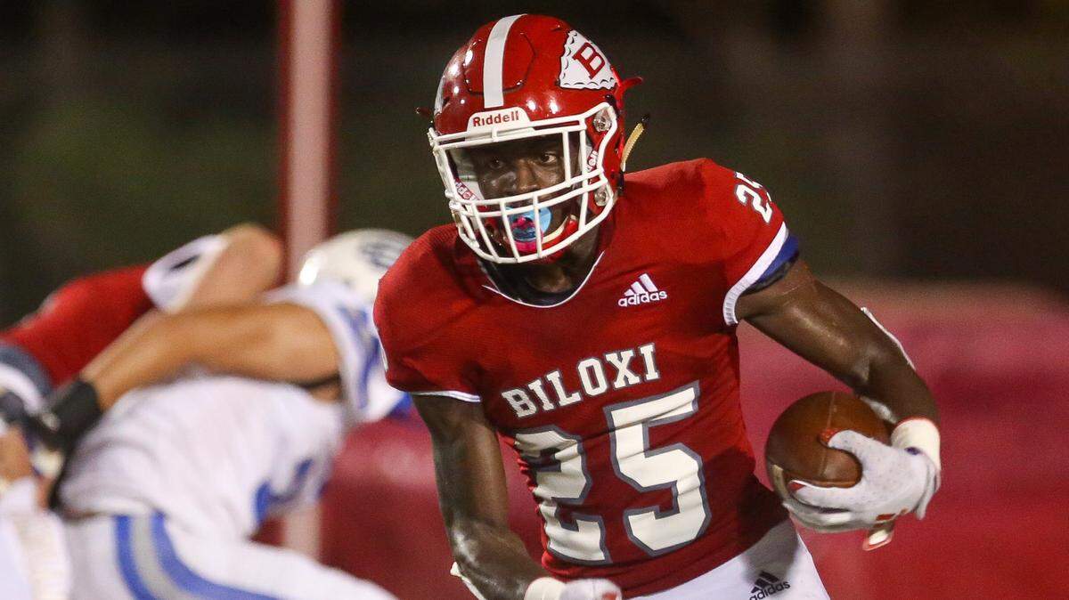 Biloxi senior running back K.K. Kendrick runs for a 99-yard touchdown in the first half of the game against Ocean Springs Thursday, Oct. 8, 2020.
