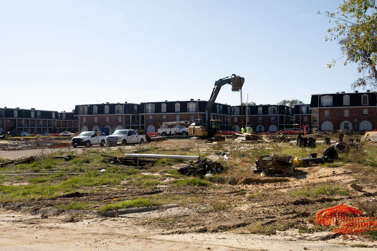 Construction outside of Maison D’Olreans Apartment Homes, which sit west of Oakmont Place in Biloxi, on Wednesday, Nov. 5, 2025.