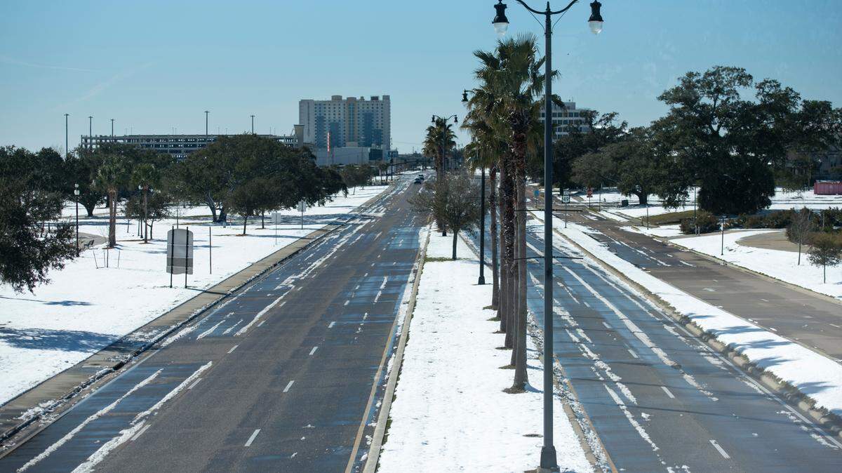 U.S. 90 is empty, but passable, Wednesday, Jan. 22, 2025.