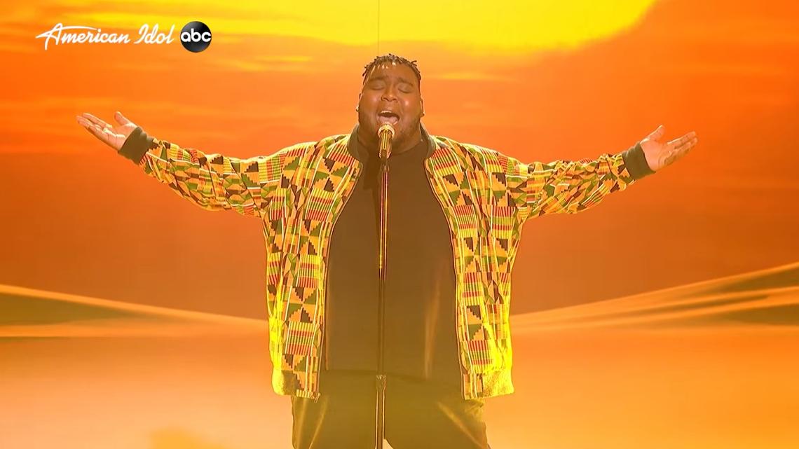 Willie Spence takes the "American Idol" stage on Disney night