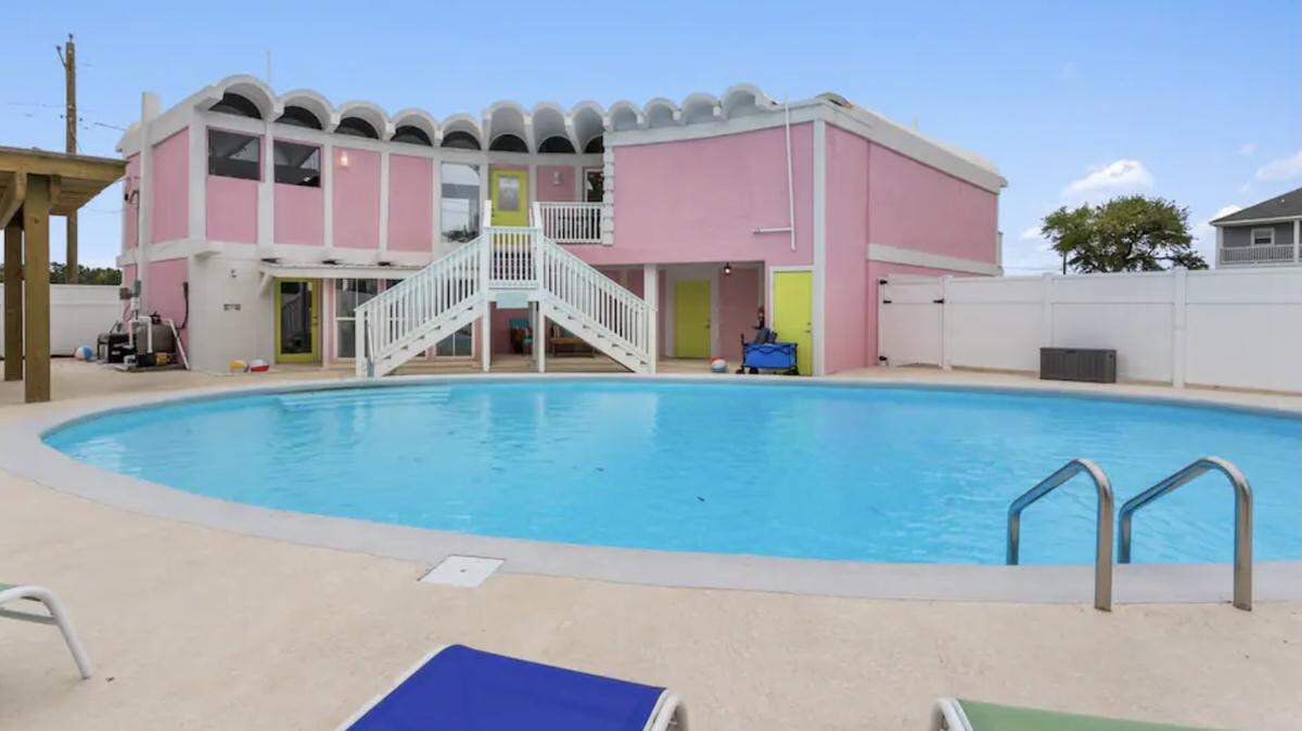 This Pass Christian house, listed for sale at $790,000, wound up on Zillow Gone Wild’s social media accounts. Commenters were raving over the ‘Barbie’ pink house and its unique, crescent moon shape.