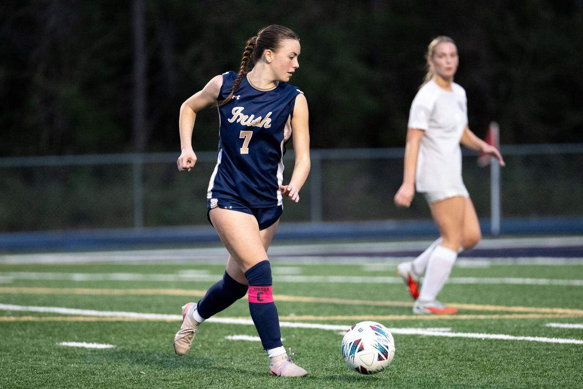 St. Patrick’s Bella Jordan (7) dribbles the ball during a soccer game at St. Patrick Catholic High School on Tuesday, Feb. 17, 2026