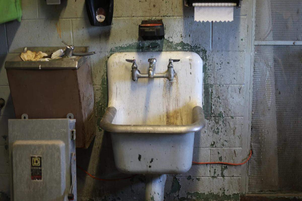 A grimy sink in one of NEMCC’s industrial lab.