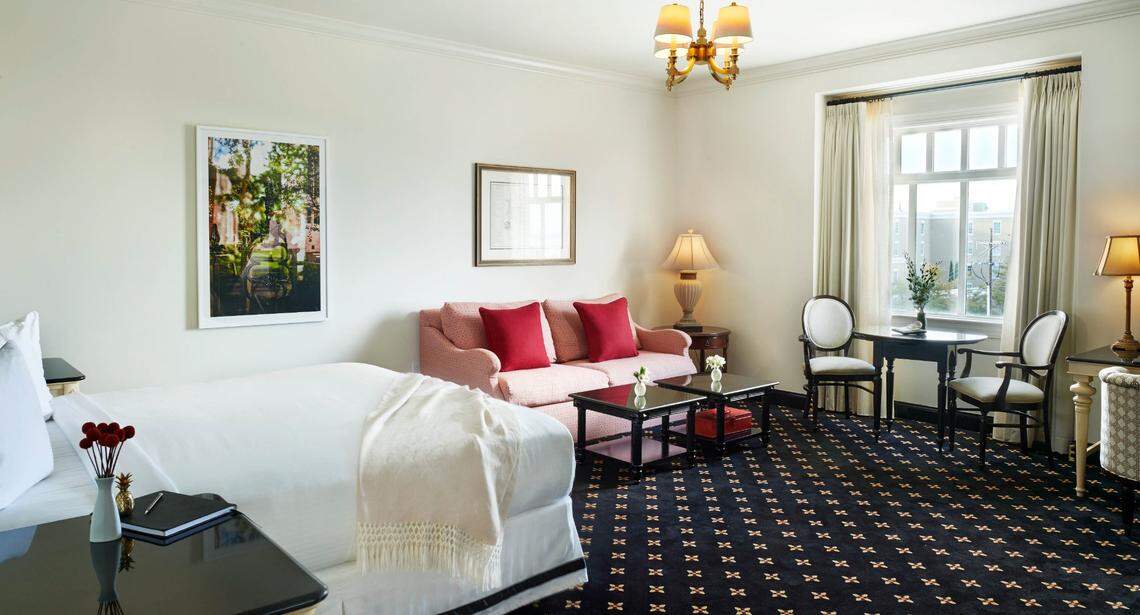 The French Quarter promises guests “an experience similar to that of visiting the gracious home of a charming Southern friend.”