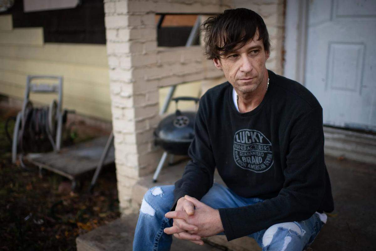 Jeremy Travis Paige alleged in a lawsuit that deputies forced him to arrange drug deals and beat him unconscious.