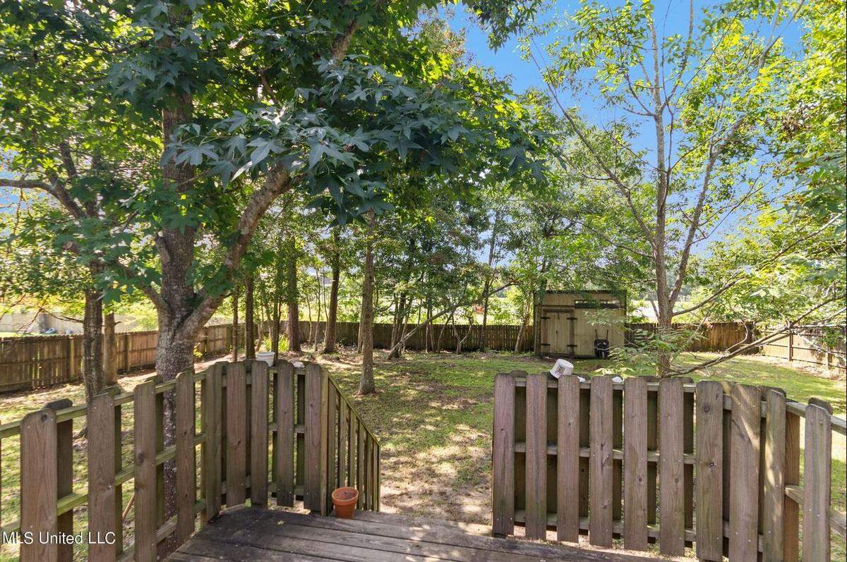 11193 Karli Lane, Biloxi, MS 39532