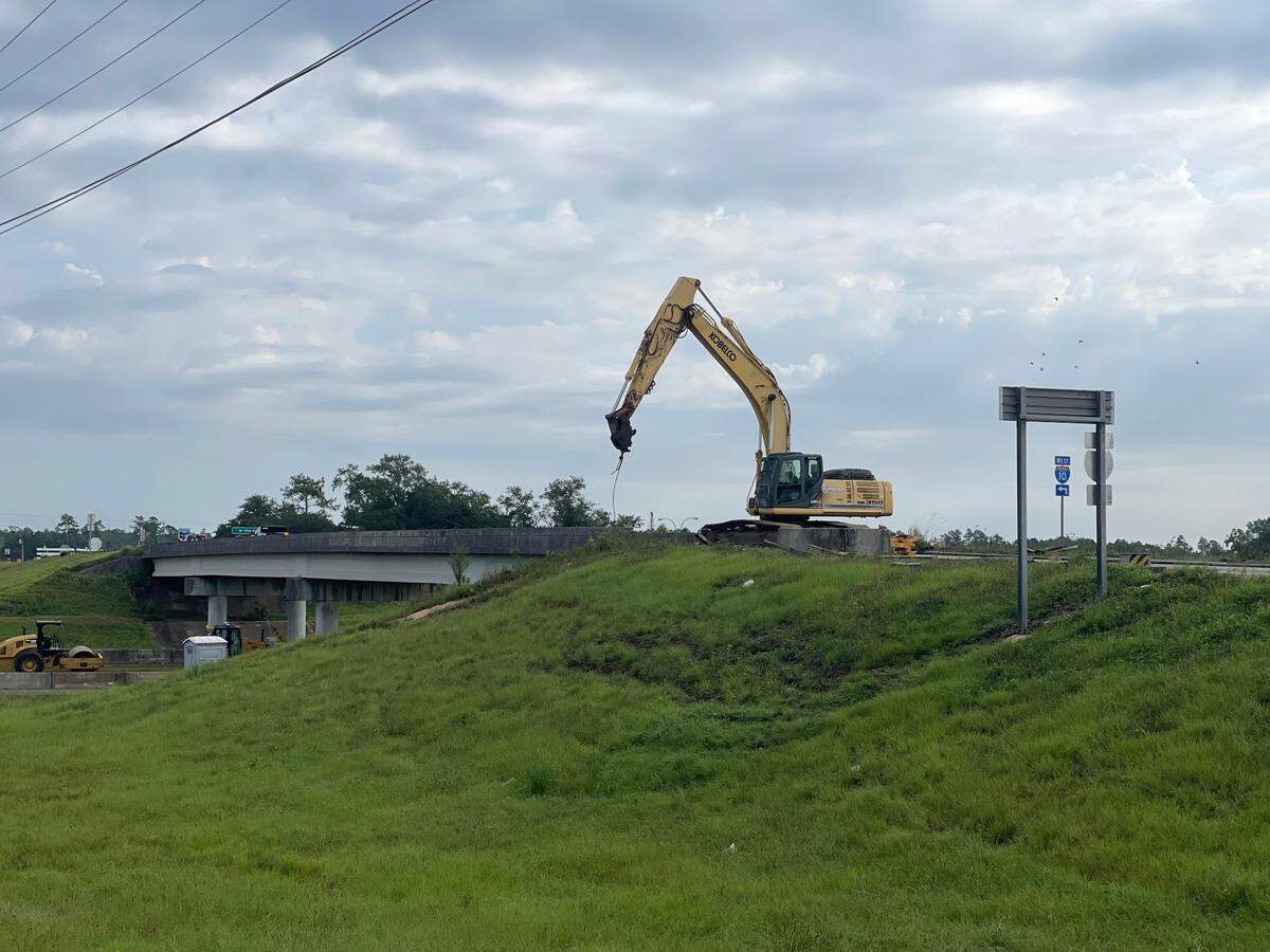 Interstate 10 bridge demolition begins at Exit 24 in Pass Christian to make way for a new Buc-ee’s travel center in Mississippi.