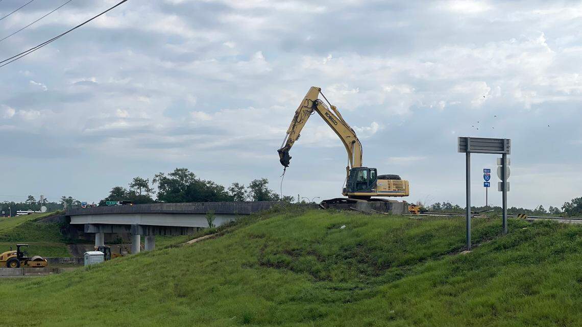 I-10 will close twice overnight for demolition of bridge at Buc-ee’s site. Here are the dates