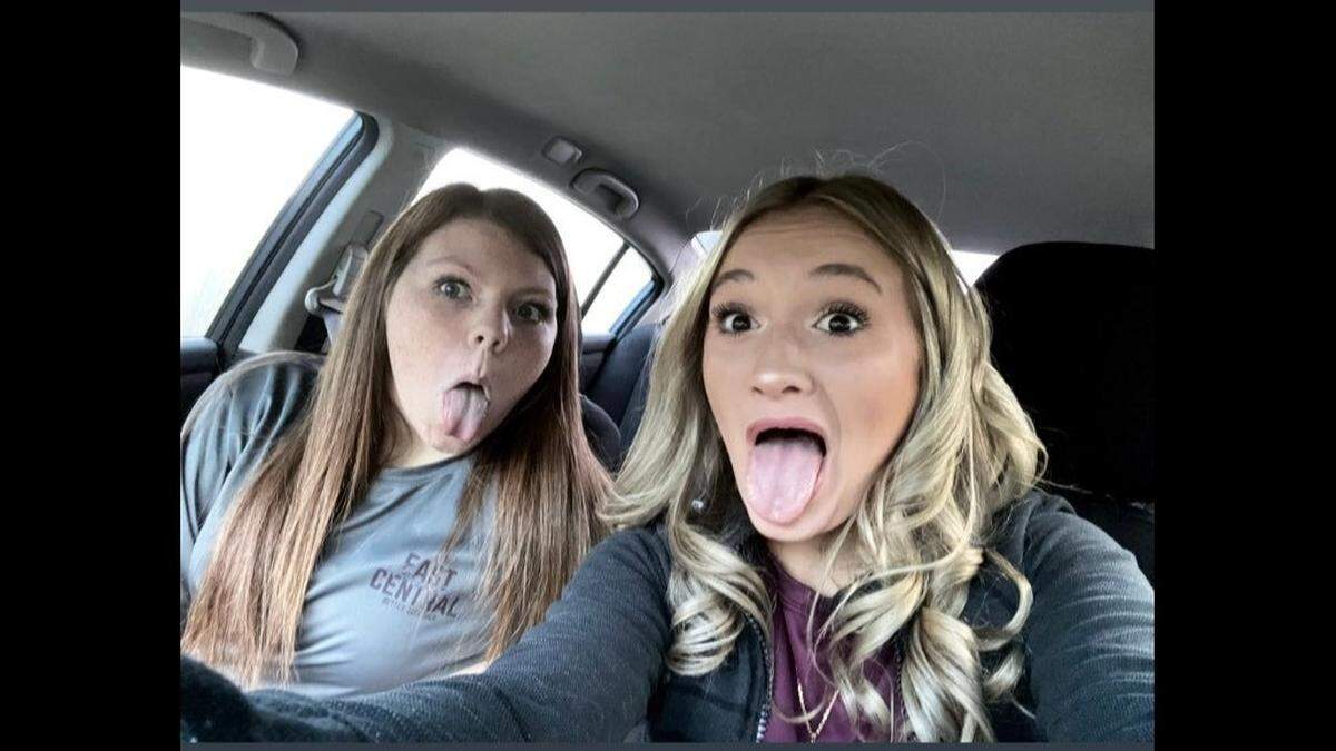 Baleigh Bowlin and best friend, Chloe Taylor
