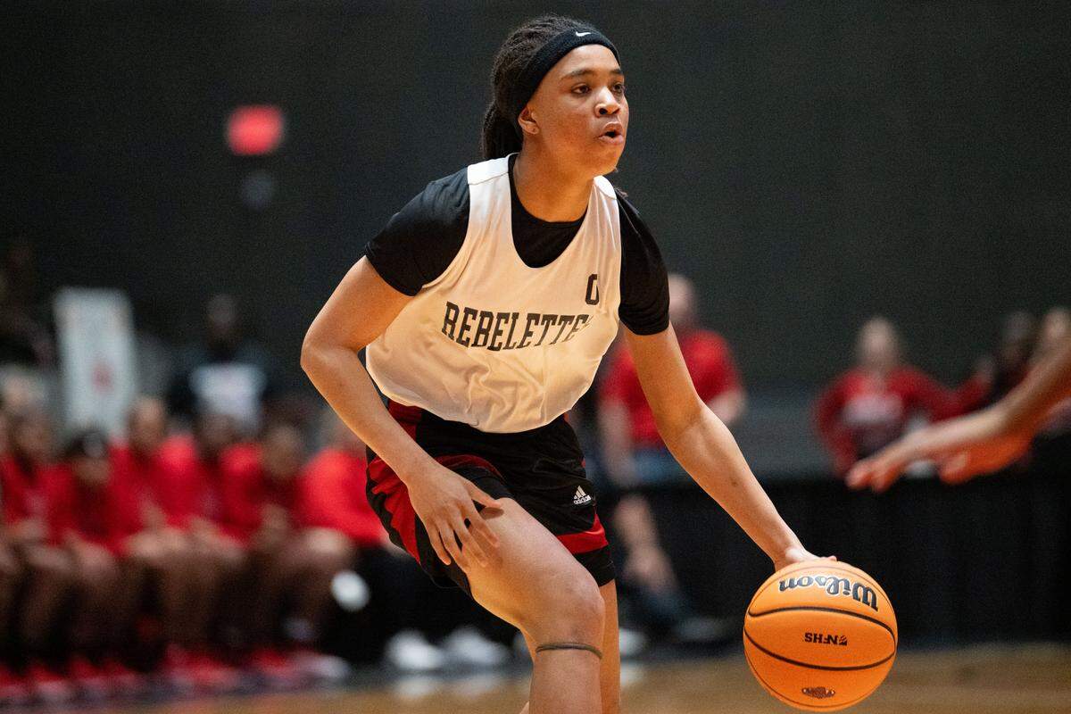 Harrison Central's P.J. Floyd (0) dribbles the ball during the MHSAA girls basketball 7A state championship game at the Mississippi Coliseum in Jackson on Friday, March 6, 2026.