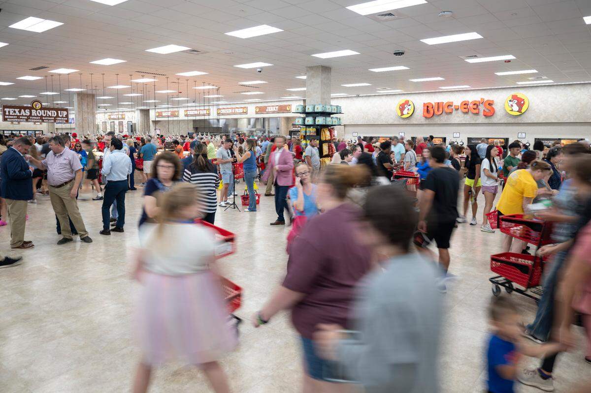 Customers shop during opening day of Buc-ee’s first Mississippi location in Harrison County on Monday, June 9, 2025.