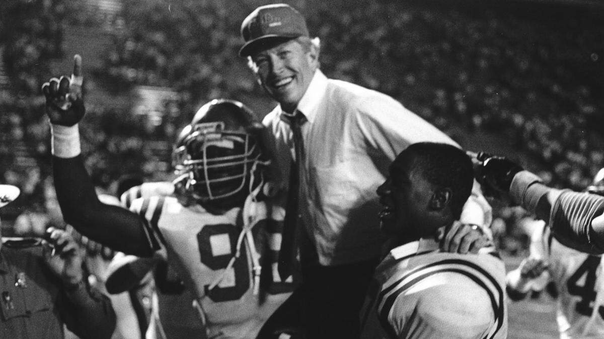 Former Ole Miss coach Billy Brewer is set to be inducted posthumously into the Mississippi Sports Hall of Fame.