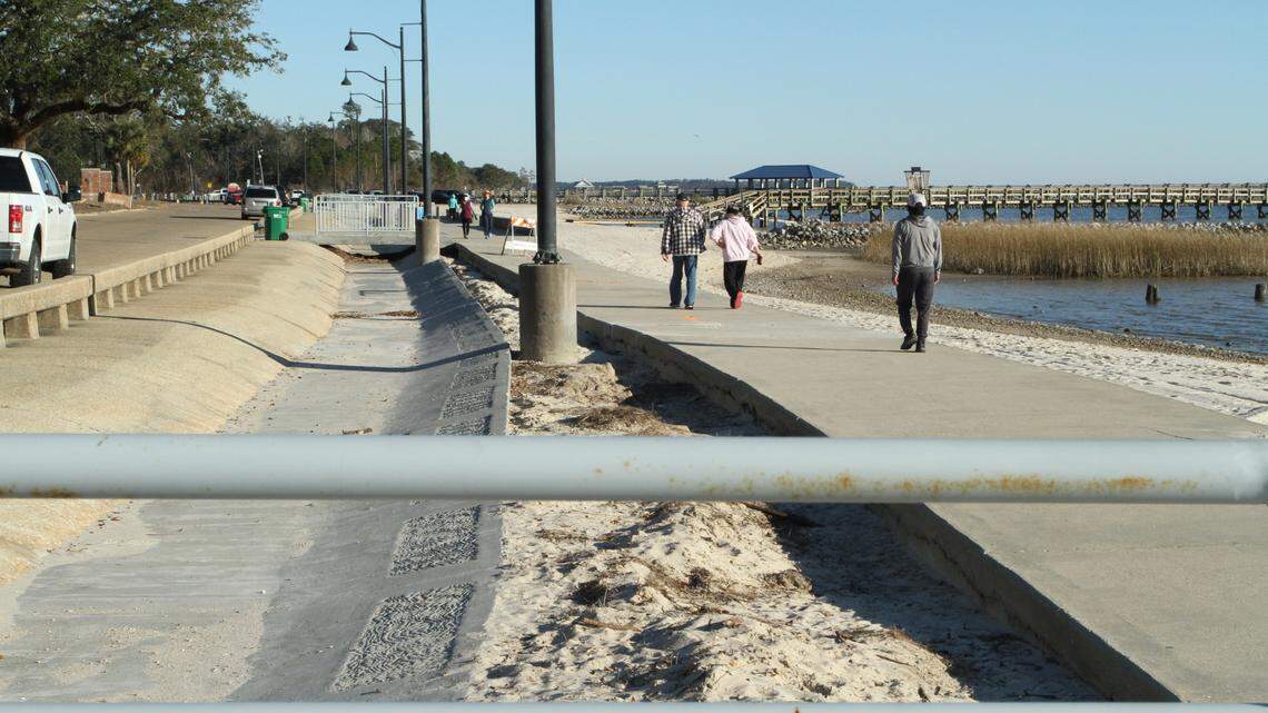 Views from readers: scam calls + equal pay for women