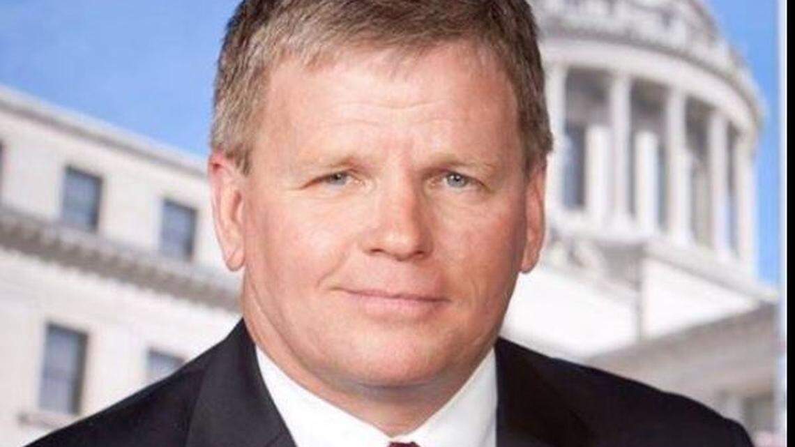 Miss. lawmaker accused of punching wife issues joint statement with her, does not apologize