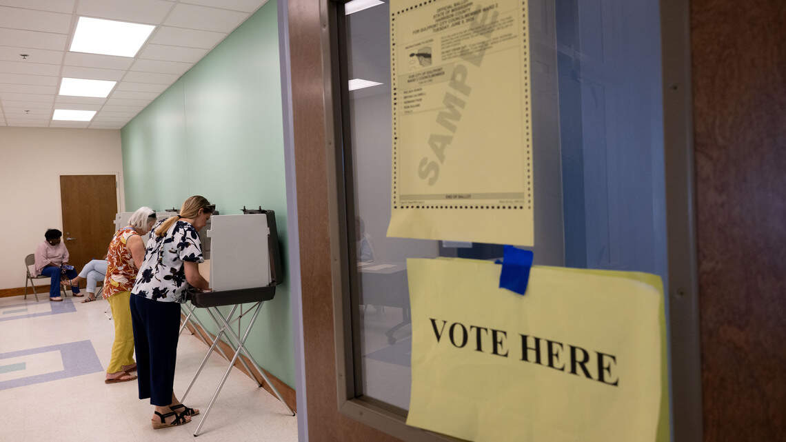 Unofficial results show runoff will be needed to determine Ward 2 election winner