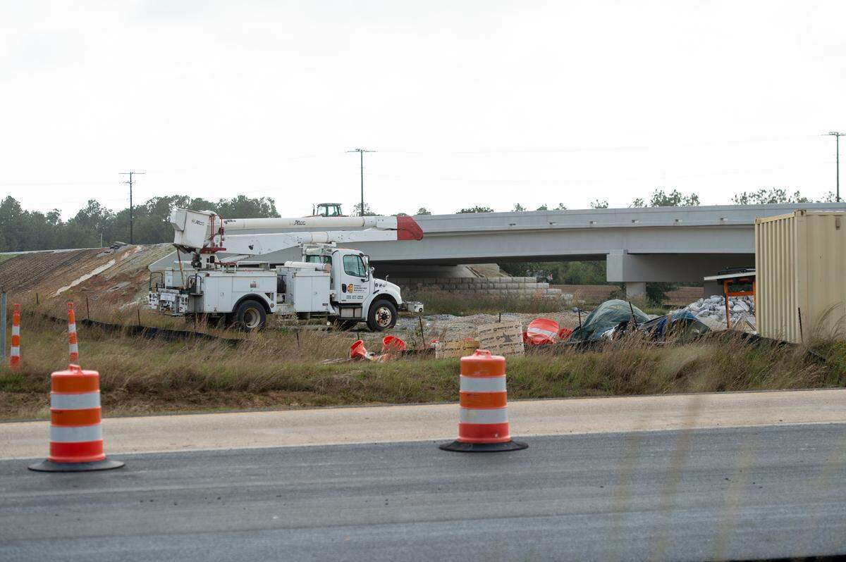 Construction continues along the Menge Avenue overpass over Interstate 10 in Pass Christian on Wednesday, Oct. 30, 2024.