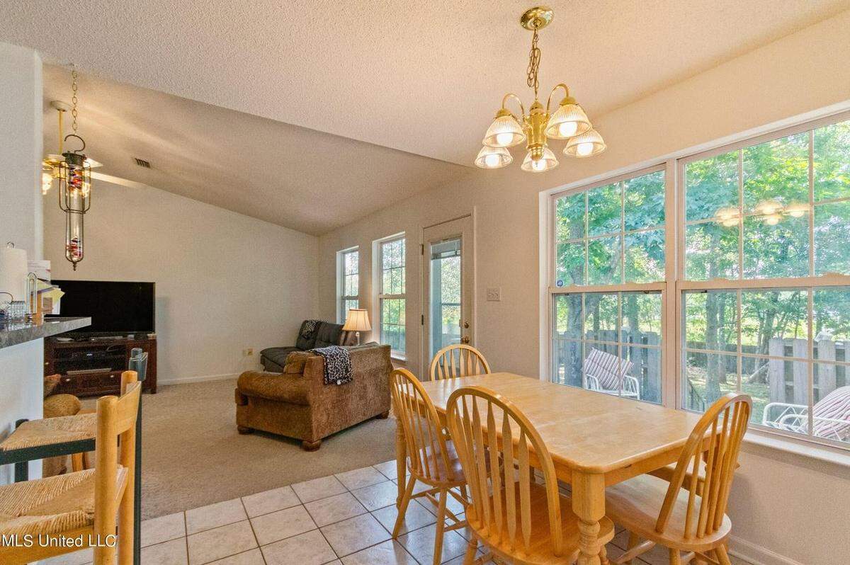 11193 Karli Lane, Biloxi, MS 39532