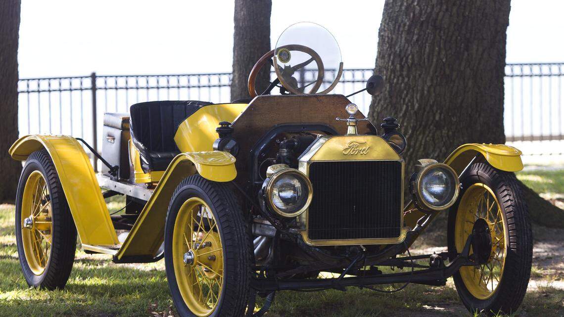 Cruisin’ through the years: Remembering outstanding cars, cool accessories, cute kids