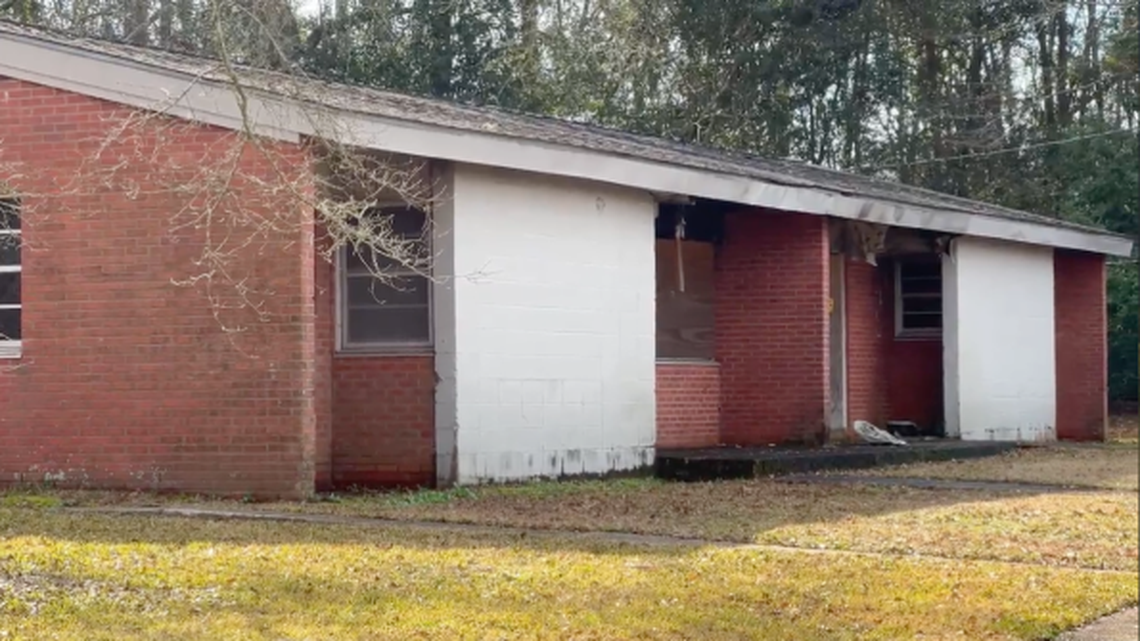 One public housing project in Poplarville, Glenwild, was built in 1967 with asbestos and lead paint and is uninhabitable. Under the Rental Assistance Demonstration program, renovating smaller projects like Glenwild has become infeasible for housing authorities.