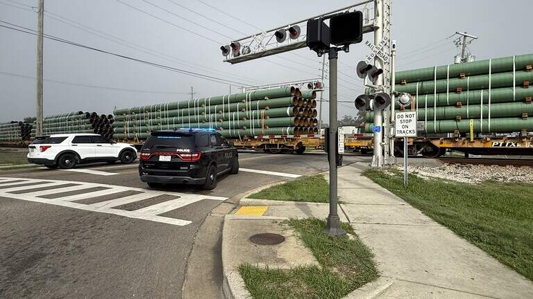 Bicyclist struck and killed by train in Biloxi. Here’s what we know