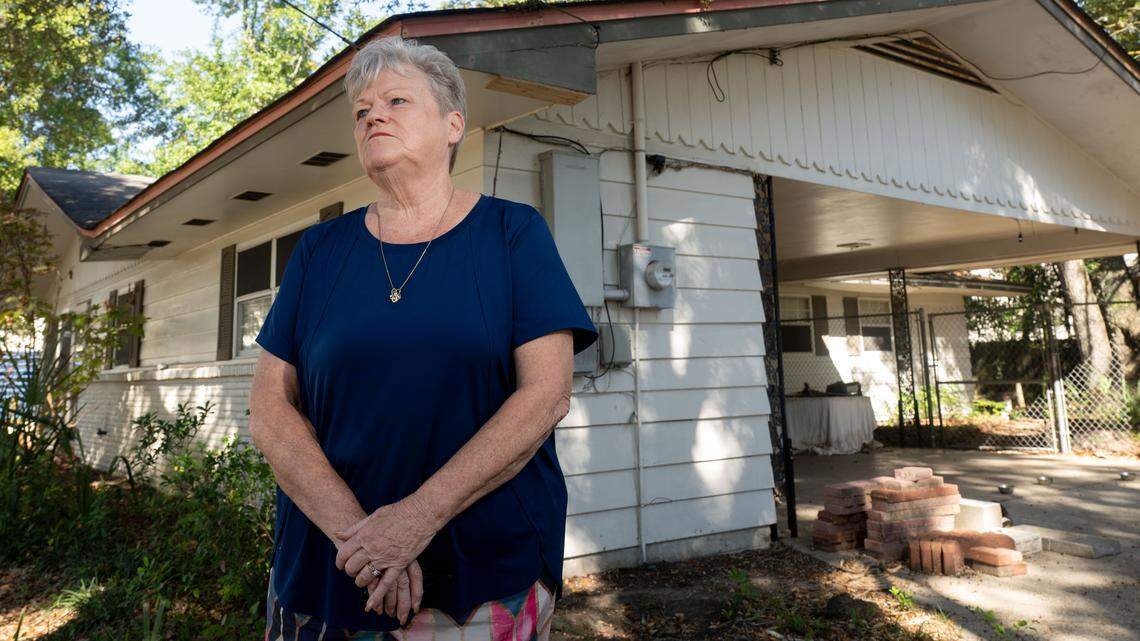 Trapped between two public projects, Biloxi homeowners fight for fair price