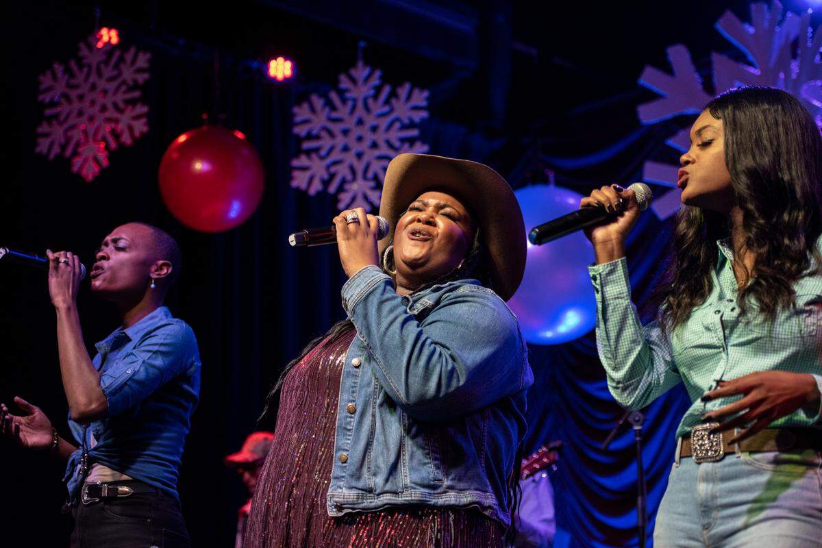 Chapel Hart performing at Ground Zero Blues Club in Biloxi on Wednesday, Nov. 30, 2022.