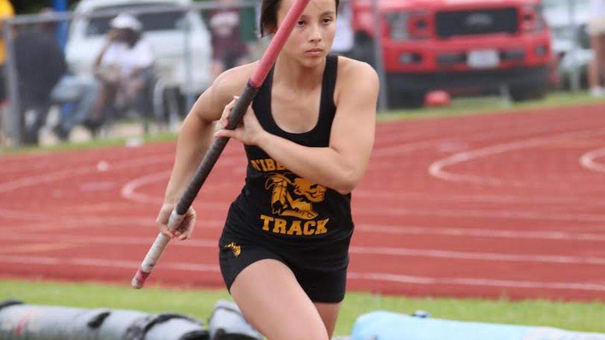 D’Iberville freshman Julie Segroves has the nation’s top pole vault for a freshman.