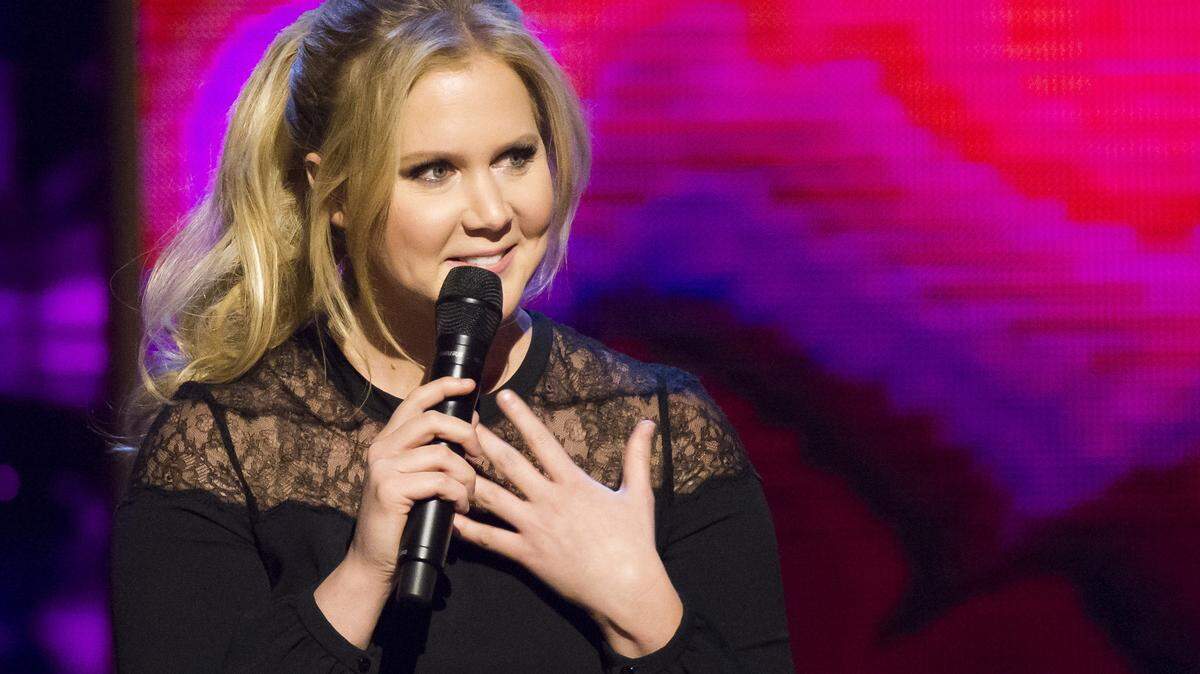 Amy Schumer appears onstage at Comedy Central's "Night of Too Many Stars: America Comes Together for Autism Programs" at the Beacon Theatre on Saturday, Feb. 28, 2015, in New York. (Photo by Charles Sykes/Invision/AP)