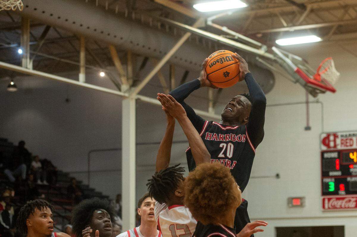 Harrison Central’s Shaun Murray shoots the ball during the district title game at Harrison Central High School in Gulfport on Friday, Feb. 10, 2023.