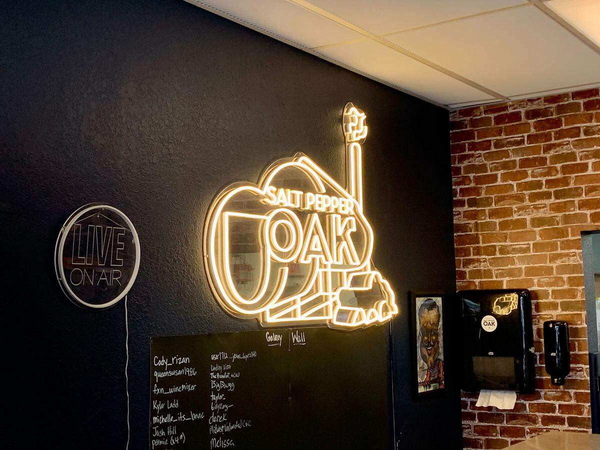 Salt Pepper Oak in Pass Christian served up flavorful, slow-smoked meats.