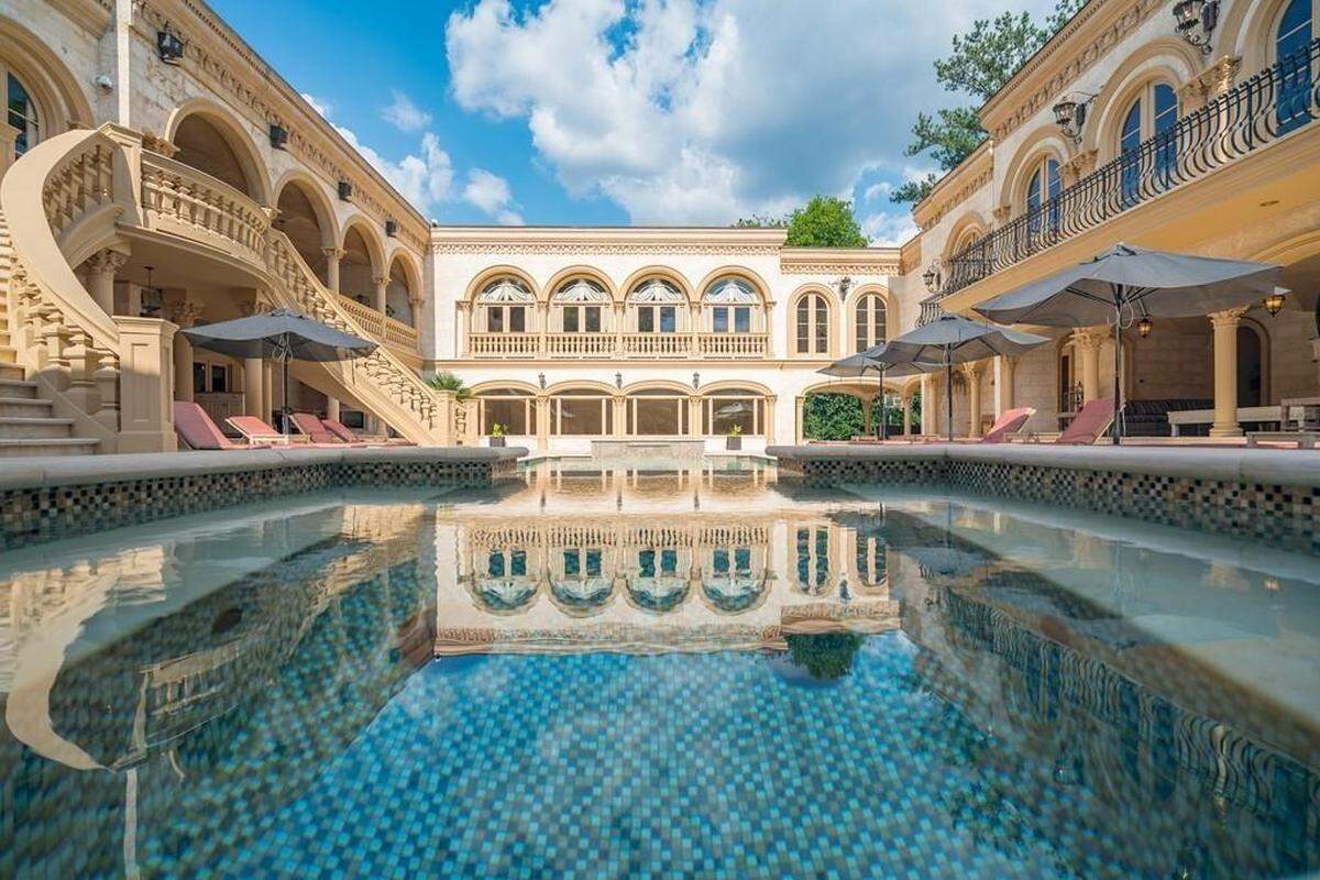 There’s plenty of space to entertain guests out in the pool and patio.