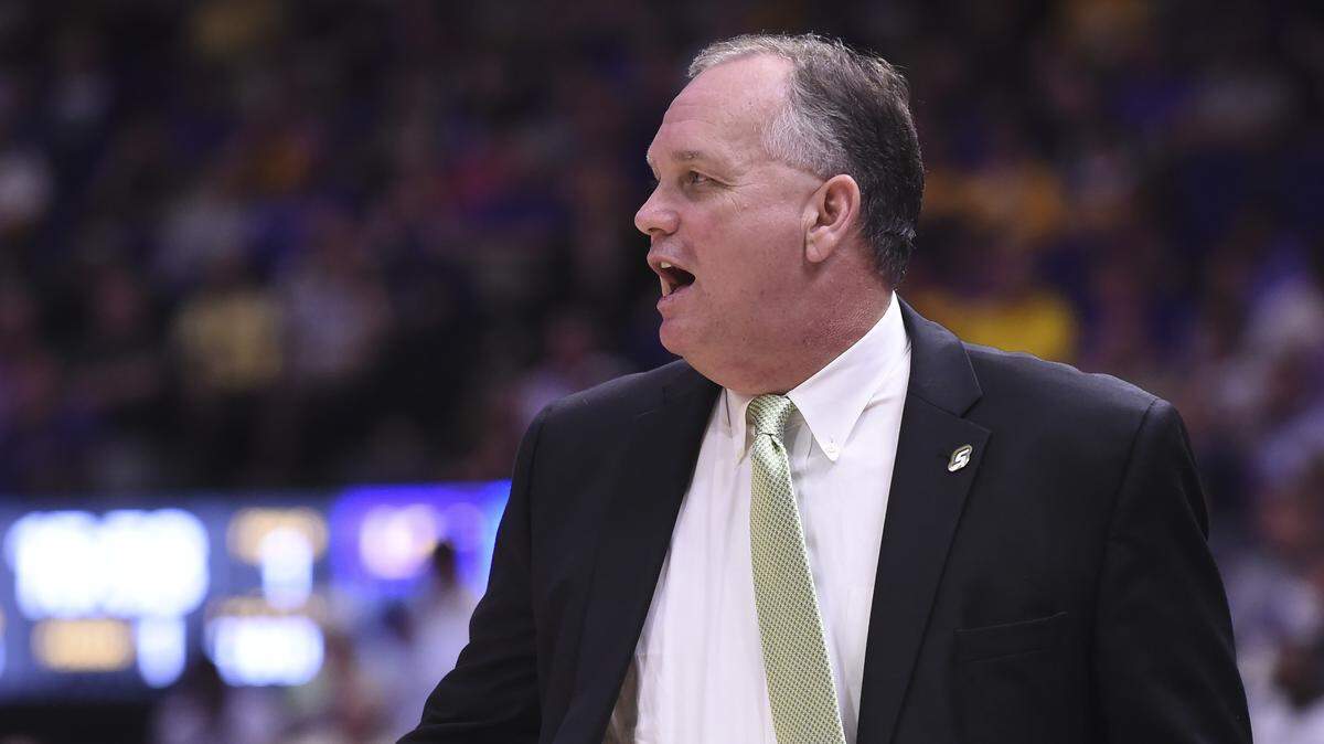 Southeastern head coach Jay Ladner coaches against LSU in the Tigers’ home opener, Tuesday, November 6, 2018, at LSU’s Pete Maravich Assembly Center in Baton Rouge, La.