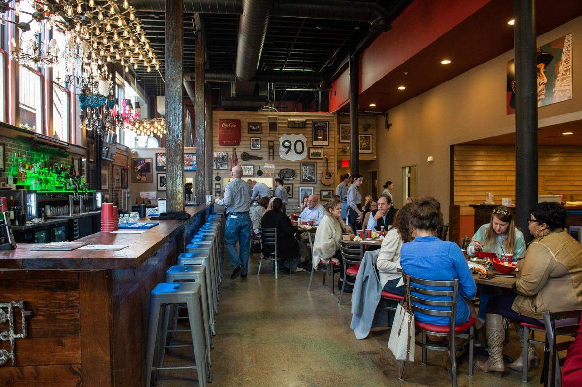 Diners enjoy lunch at the new Ground Zero Blues Club in Biloxi on Thursday, Feb. 10, 2022.