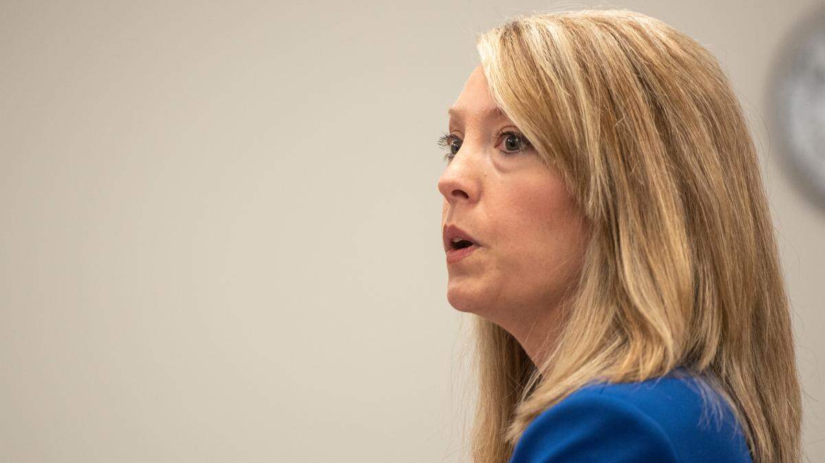 Wendy Bailey, the new head of the Mississippi Department of Mental Health, speaks to the Board of Supervisors during a meeting at the Harrison County Courthouse in Gulfport in 2021.
