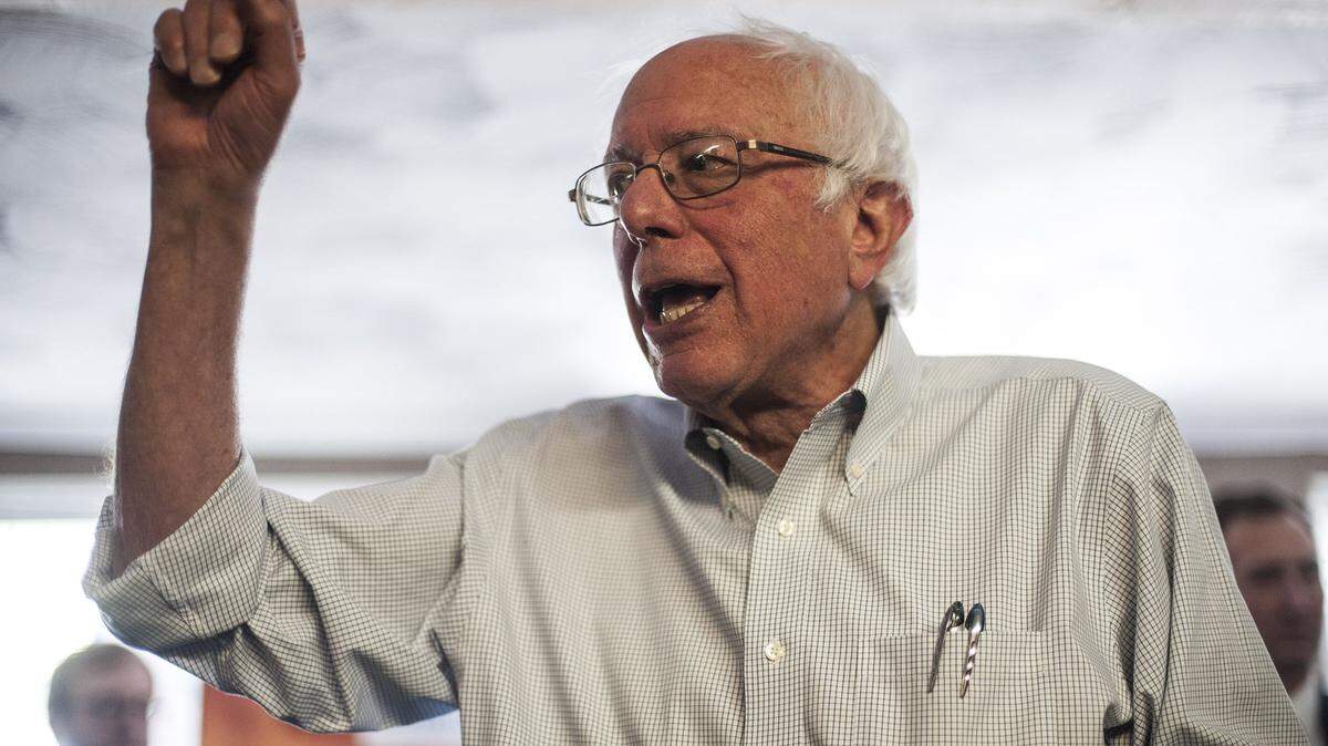 Democratic presidential candidate, Sen. Bernie Sanders, I-Vt., speaks to his campaign volunteers at the local headquarters on Wednesday, May 4, 2016, in Bowling Green, Ky. (Miranda Pederson/Daily News via AP) MANDATORY CREDIT