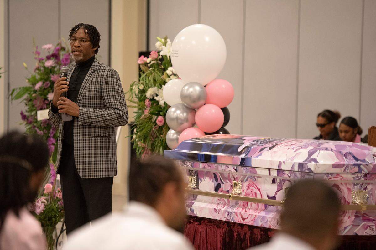 Minister Eric A. Funches gives the eulogy during Ni’Kyra Dedeaux’s funeral at Lyman Community Center in Gulfport on Friday, Jan. 10, 2025. Dedeaux was killed in an alleged terrorist attack on Bourbon Street in New Orleans on Jan. 1.