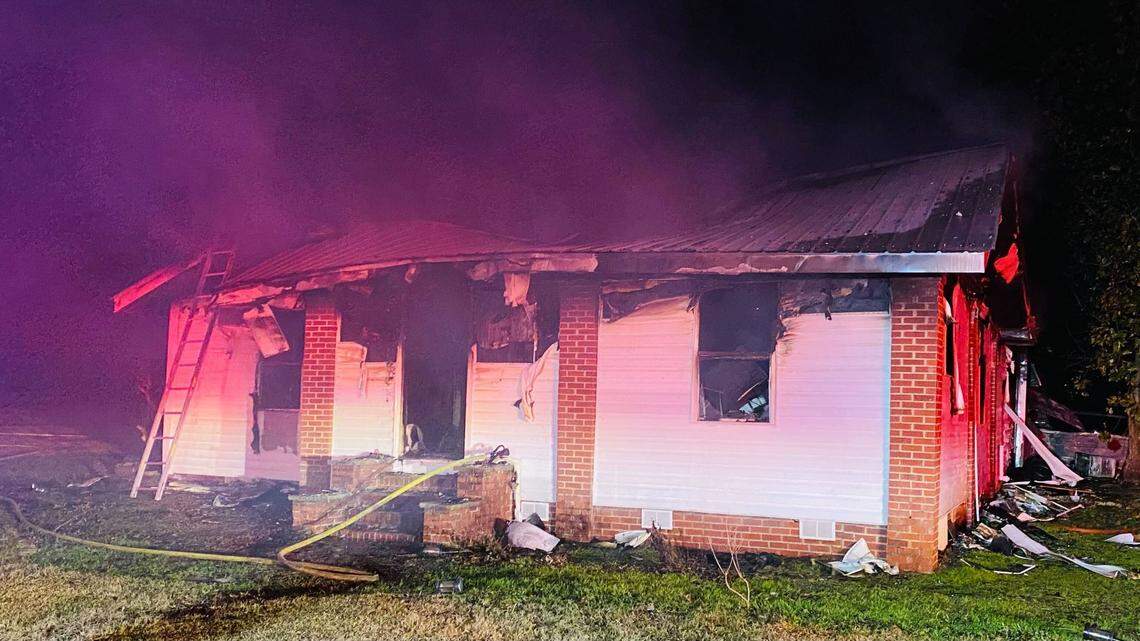 A Mississippi farmer saved his wife and daughter from a house fire but died while trying to rescue the family’s pets on Jan. 16, fire officials say.