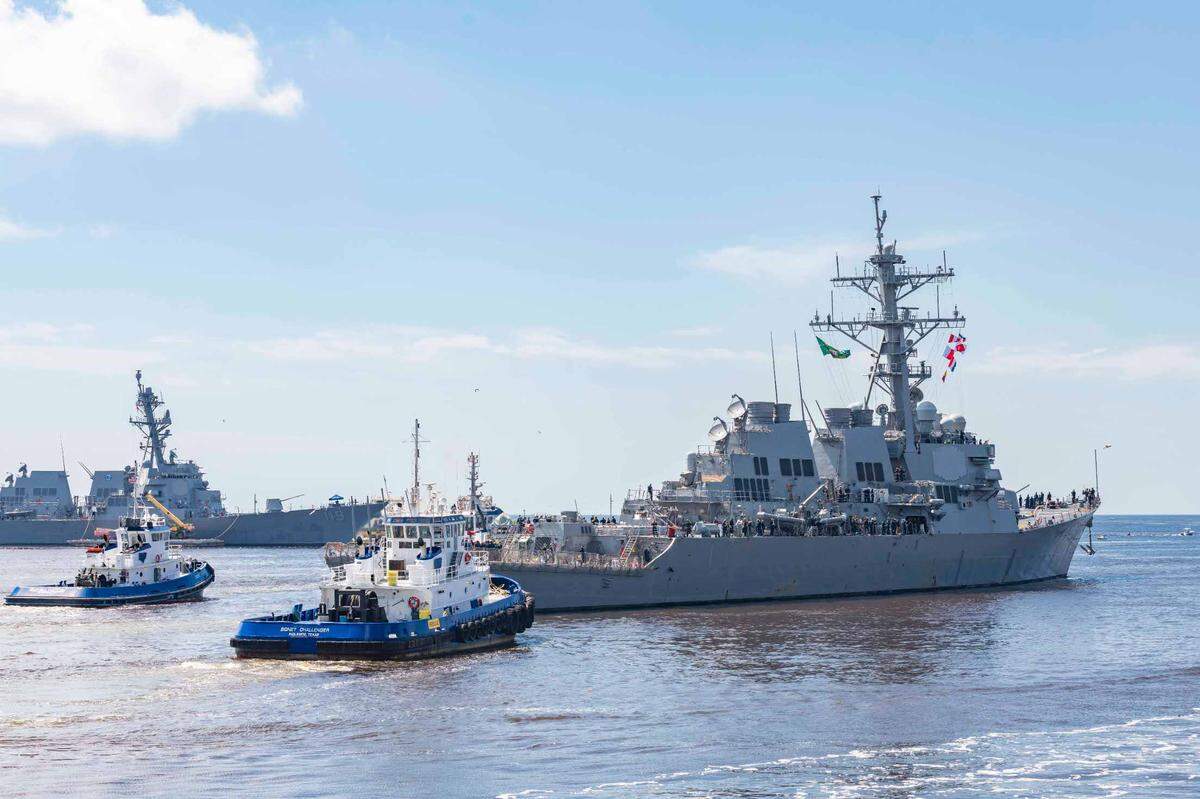 Guided missile destroyer Fitzgerald (DDG 62) departs from Ingalls Shipbuilding after more than two years of restoration and modernization work. Fitzgerald enters the Pascagoula River channel passing guided missile destroyer Delbert D. Black (DDG 119), which has been delivered to the Navy by Ingalls, and will sail away later this year. “It has been our privilege to work with the U.S. Navy to repair and restore Fitzgerald,” Ingalls Shipbuilding President Brian Cuccias said. “We are proud of our shipbuilders’ hard work, and pleased to see this capable warship rejoin the Navy’s fleet.” Due to the complexity of the restoration, both repair and new construction procedures were used to accomplish the restoration and modernization efforts.