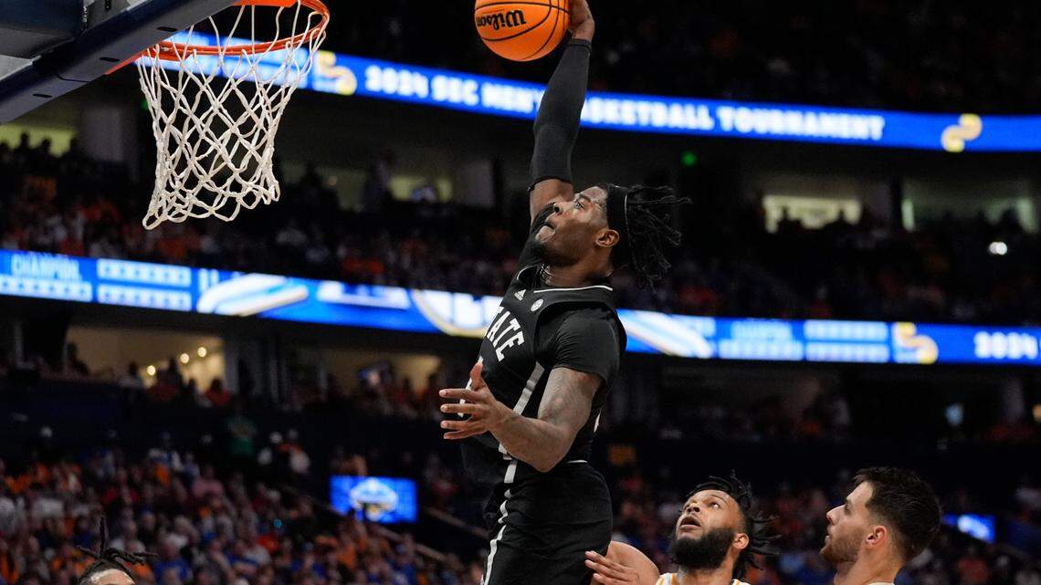 Mississippi State demolishes SEC regular-season champ, earns spot in tournament semifinals