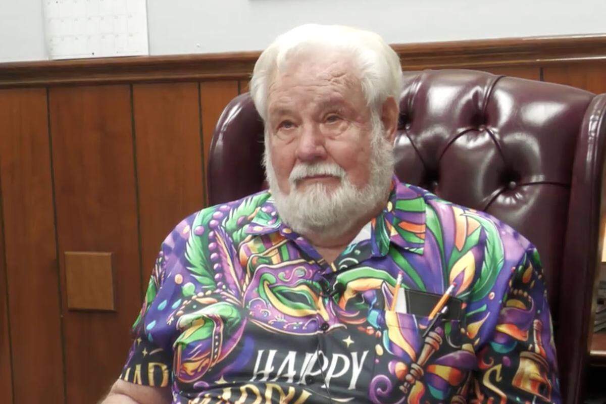 Lucedale Mayor Doug Lee underscored the challenges his community faces with high turnover at the police department in his office.