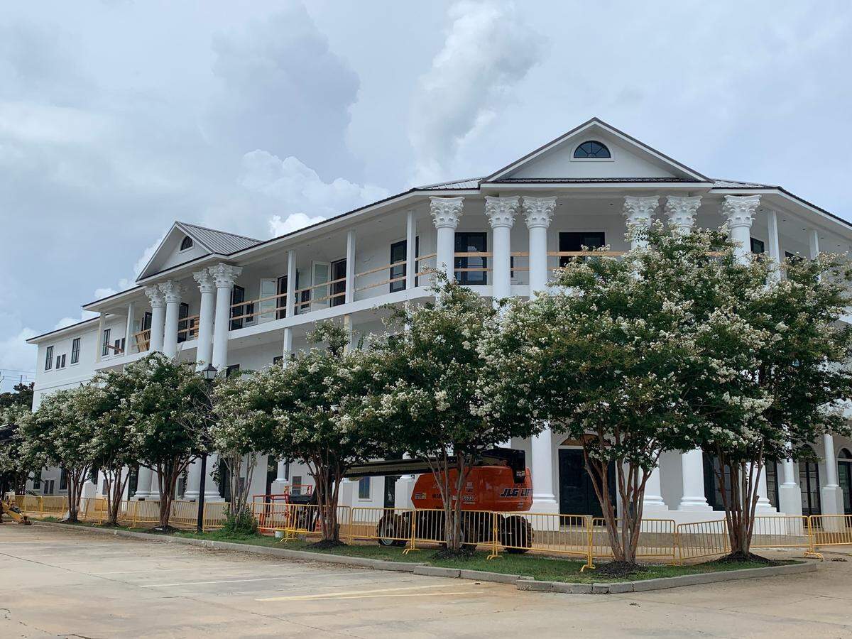 Gracious Southern architecture distinguishes the expansion of the White House Hotel and mimics the historic hotel on U.S. 90 and White Avenue in Biloxi.