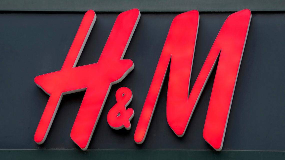 Clothing store H&M is recalling men’s clasp beaded bracelets sold in stores and online due to high levels of lead.