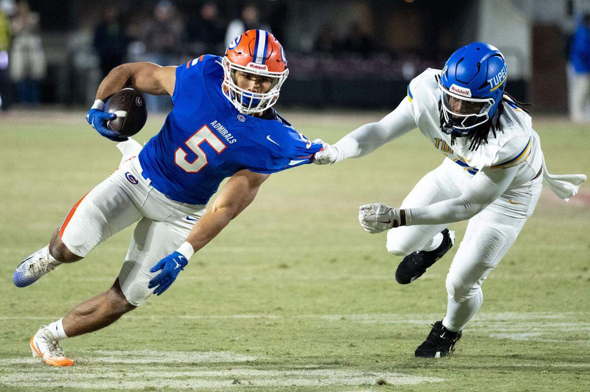 Gulfport running back Cooper Crosby (5) finished with 26 carries for 167 yards and two TDs.